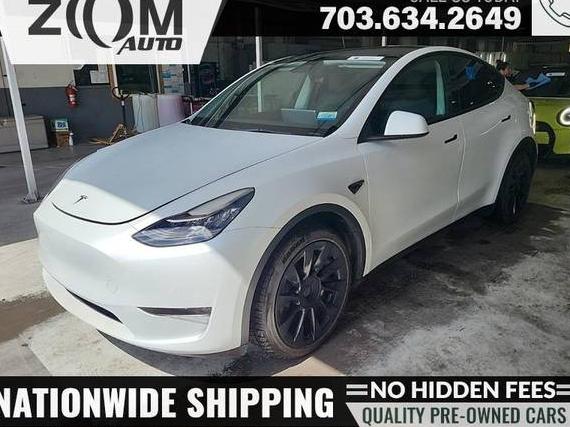 TESLA MODEL Y 2022 7SAYGDEE8NF440182 image